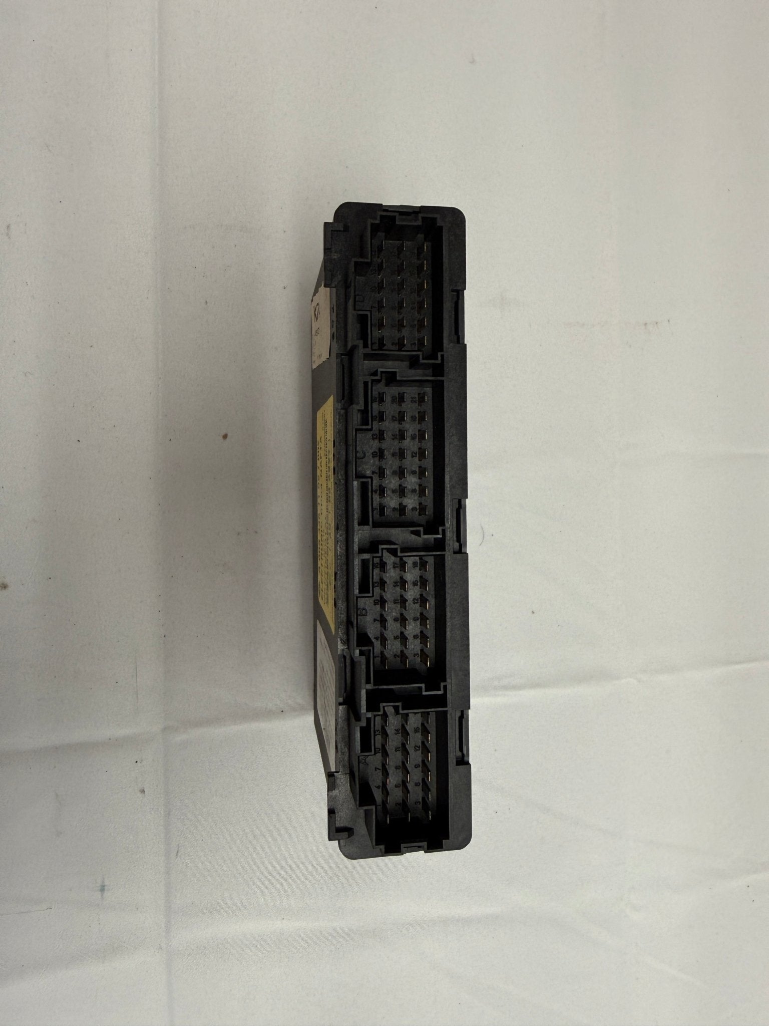 Used Electrical Parts and Harnesses from 2017 Freightliner Cascadia with DD13 Engine - DPF Discounter