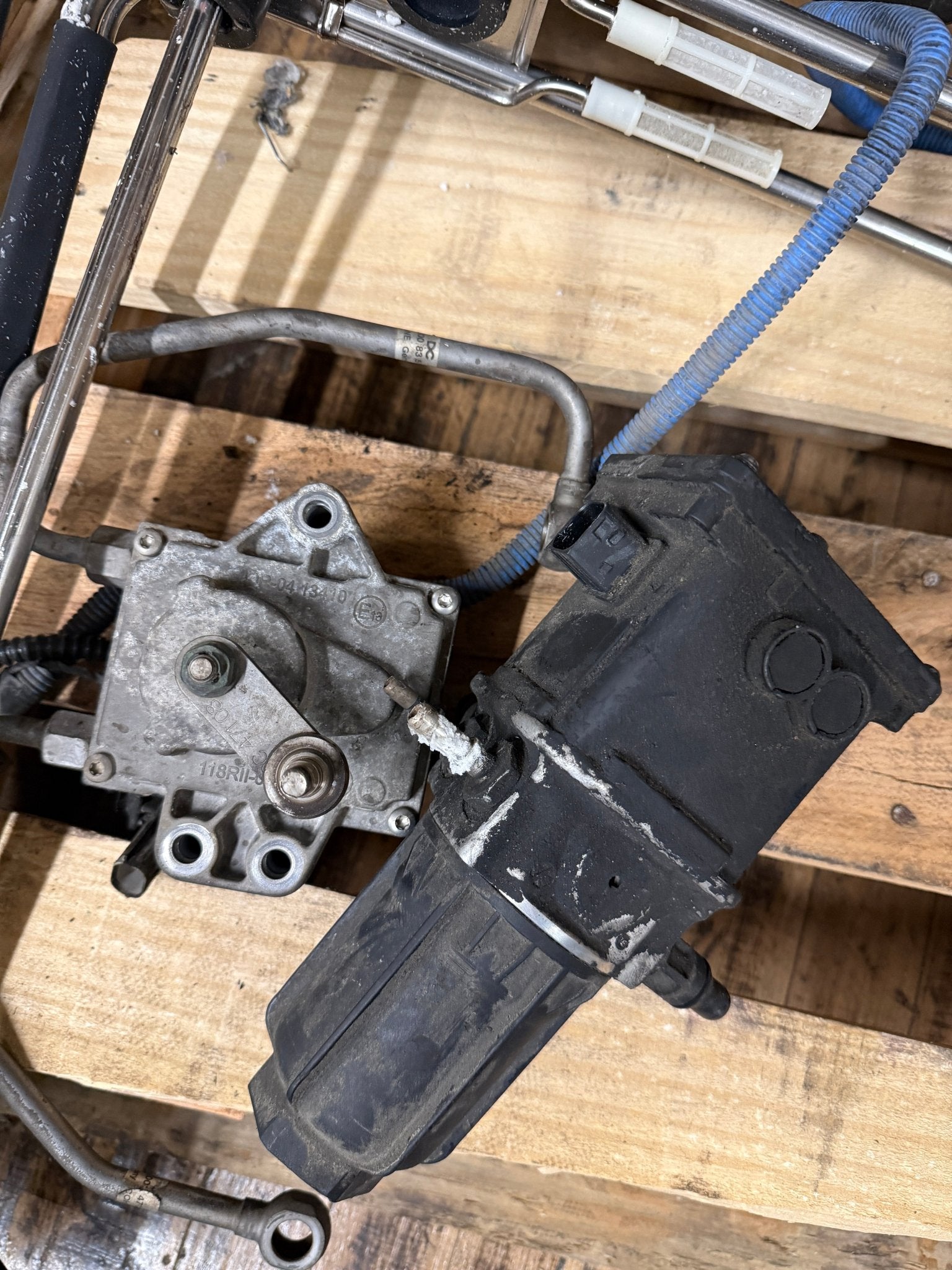 Used Electrical Parts and Harnesses from 2017 Freightliner Cascadia with DD13 Engine - DPF Discounter